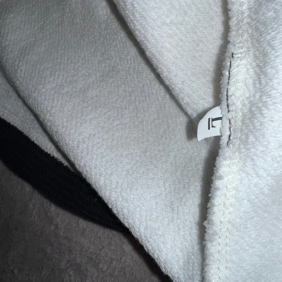 Ozai N Ku Womens Colorblock Graphic Sweatshirt Black White Mixed Media Size L - Picture 6 of 7